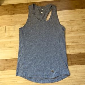Tracksmith Horizon Tank Size Medium